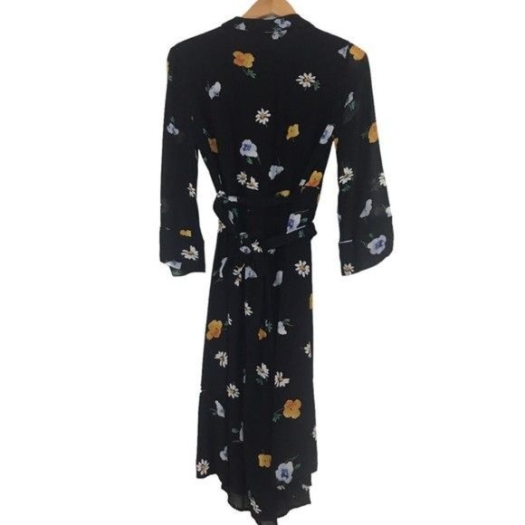 GANNI Dainty Georgette Floral Wrap Dress Size 6 (EU 38) - Picture 9 of 13
